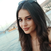 Hasta ve yaşlı bakıcı, Selvi, UMRANIYE