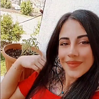 Hasta ve yaşlı bakıcı,  Tuğba, DERINCE