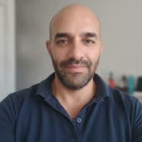 Hasta ve yaşlı bakıcı,  Murat, YAKUTIYE