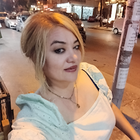 Ev işlerine yardımcı,  Şahla, ESENYURT
