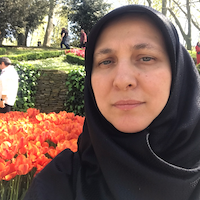 Ev işlerine yardımcı,  Meral, ESENLER