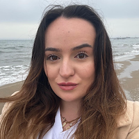 Ev işlerine yardımcı,  Halise, UMRANIYE