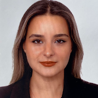 Evcil hayvan bakıcısı,  Almira, USKUDAR