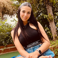 Çocuk bakıcısı,  Buse, KARSIYAKA