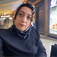 Ev işlerine yardımcı , Mukaddes, USKUDAR