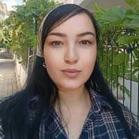 Hasta ve yaşlı bakıcı,  Makhfuzakhon, ARNAVUTKOY