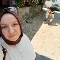 Ev işlerine yardımcı , Suzan, UMRANIYE
