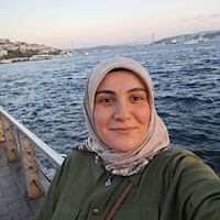 Evcil hayvan bakıcısı,  Kübra, MALTEPE