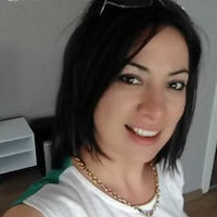 Çocuk bakıcısı,  Funda, KARABAGLAR