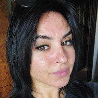 Evcil hayvan bakıcısı,  Yasemin, ESENYURT