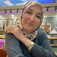 Çocuk bakıcısı,  Zeliha, BUCA