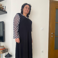 Hasta ve yaşlı bakıcı,  Ezgi, BAYRAMPASA