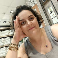 Ev işlerine yardımcı,  Özlem, CIGLI