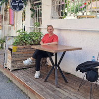Ev işlerine yardımcı,  Nurdane, AVCILAR