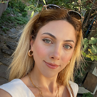 Niñera,  Zeynep, ATASEHIR