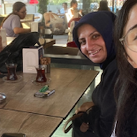Ev işlerine yardımcı,  Zeynep, BAYRAKLI