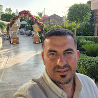 Evcil hayvan bakıcısı,  Tuncay, BEYLIKDUZU