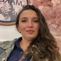 Ev işlerine yardımcı,  Elif, PENDIK