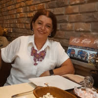 Ev işlerine yardımcı,  Şerife, KONAK