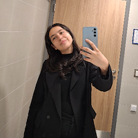 Çocuk bakıcısı ,  Tuğçe Nil, IZMIT
