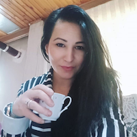 Çocuk bakıcısı,  Inci, DUZCE