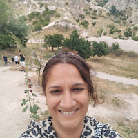 Çocuk bakıcısı,  Emine, CUKUROVA