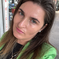 Çocuk bakıcısı,  Lika, AVCILAR