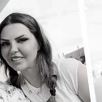 Ev işlerine yardımcı,  Serap, BAGCILAR