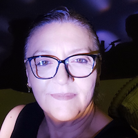 Ev işlerine yardımcı,  Nazan, BUCA