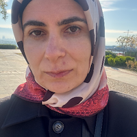 Ev işlerine yardımcı,  Hatice, BAYRAKLI